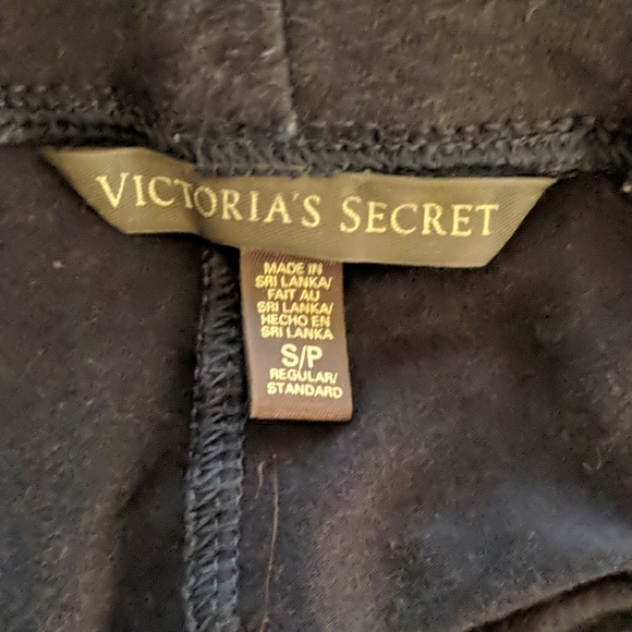 Pair of Victoria Secret Leggings - Picture 3 of 3